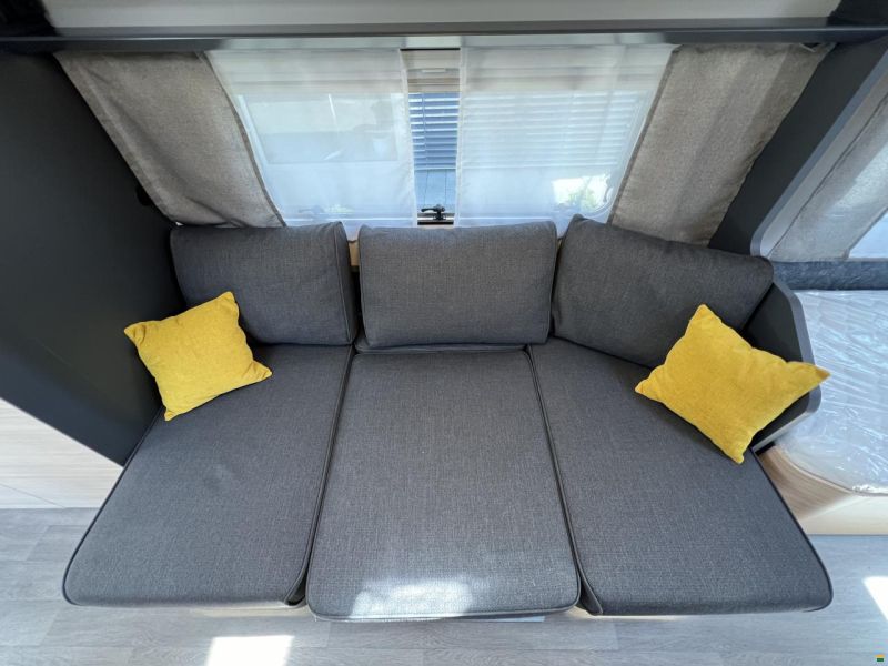 Hobby 595 KML MAXIA (Q02)