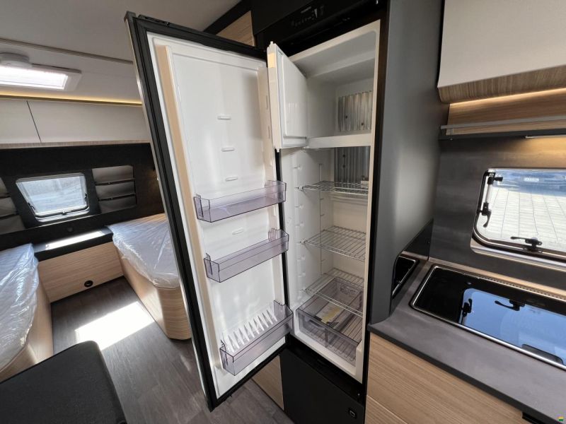 Hobby 595 KML MAXIA (Q02)