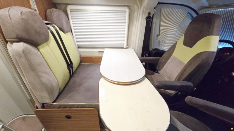 Pössl GLOBECAR GLOBESTAR 600L 2,3D AUT HOCDACH