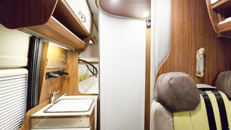 Pössl GLOBECAR GLOBESTAR 600L 2,3D AUT HOCDACH