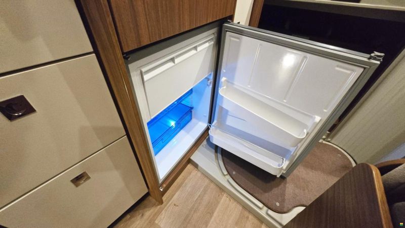 Pössl GLOBECAR GLOBESTAR 600L 2,3D AUT HOCDACH