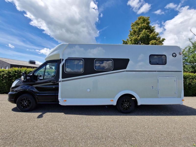 Sunlight Adventure T Ford 680