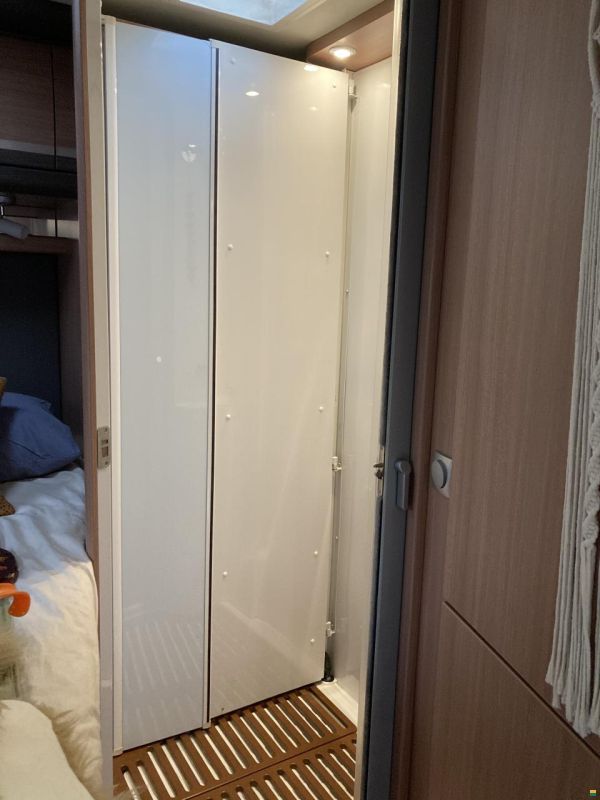 Knaus Sky Wave 650 MF Celebration