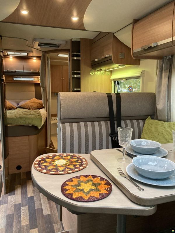 Knaus Sky Wave 650 MF Celebration