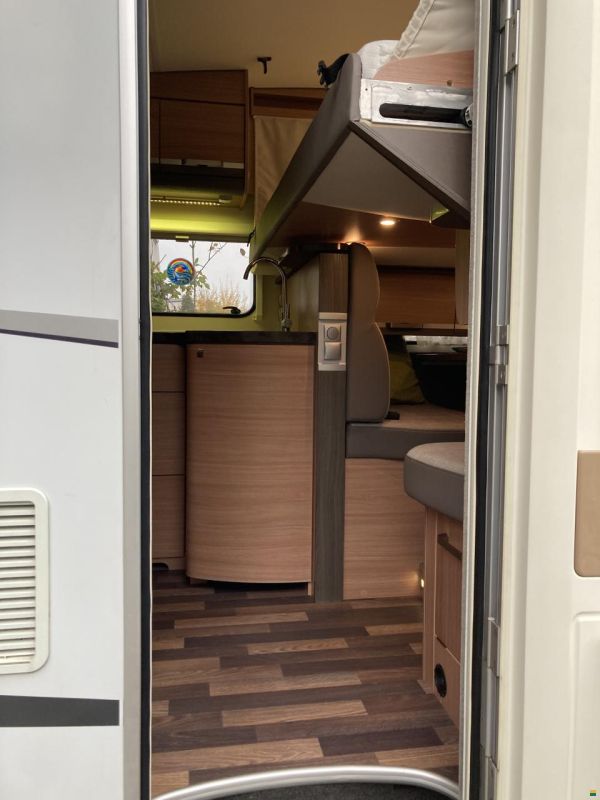 Knaus Sky Wave 650 MF Celebration