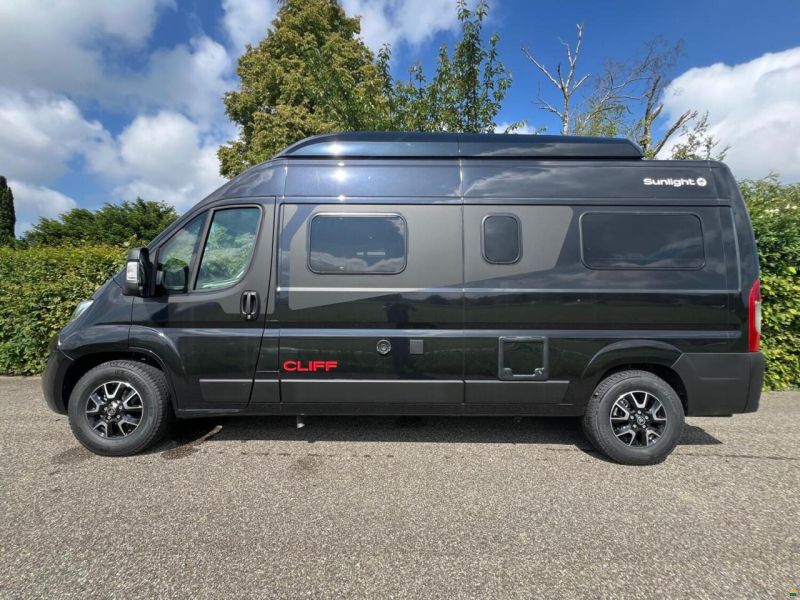 Sunlight Adventure Cliff RT 600