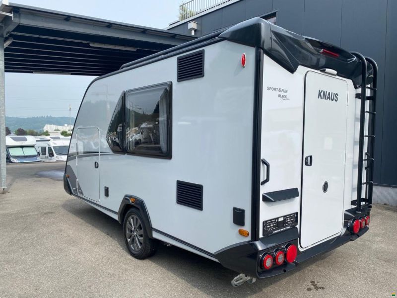 Knaus Sport & Fun Black Selection