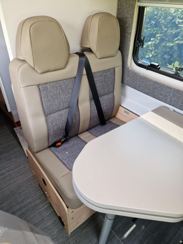 Dethleffs Globetrail 590 C Ford