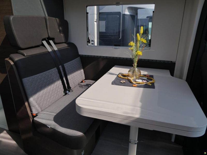 Adria Coral Supreme MB 650 SL