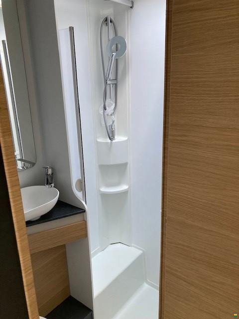 Adria Coral XL Axess 660 SL