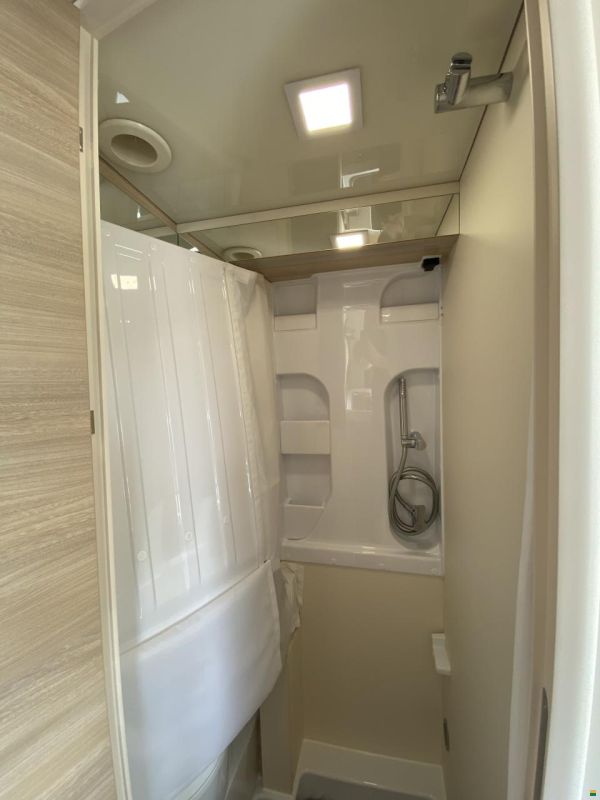 Eura Mobil Van V 635 HB