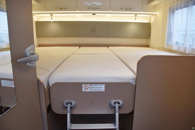 Etrusco I 7400 SB COMPLETE SELE 2,3 D 9G-AUTOMAT