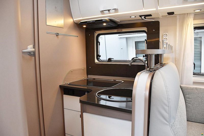 Etrusco I 7400 SB COMPLETE SELE 2,3 D 9G-AUTOMAT