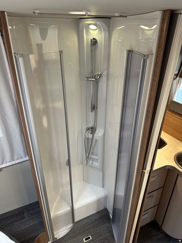 Knaus Live Wave 650 MX