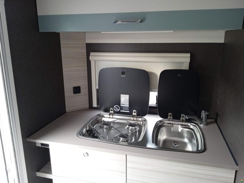 Dethleffs c-joy 420 QSH