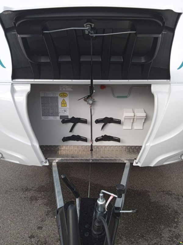 Dethleffs c-joy 420 QSH