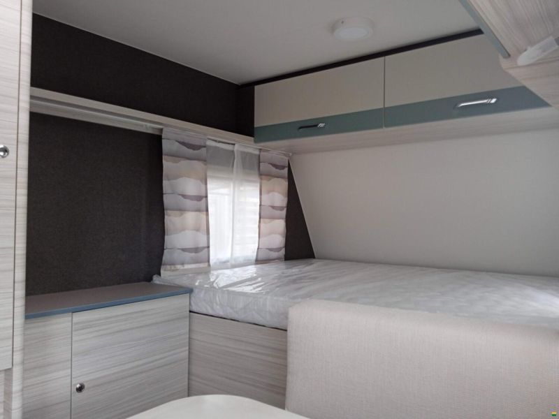 Dethleffs c-joy 420 QSH