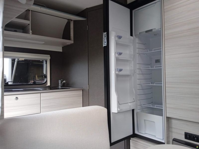 Dethleffs c-joy 420 QSH