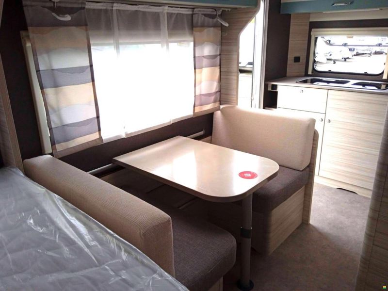 Dethleffs c-joy 420 QSH