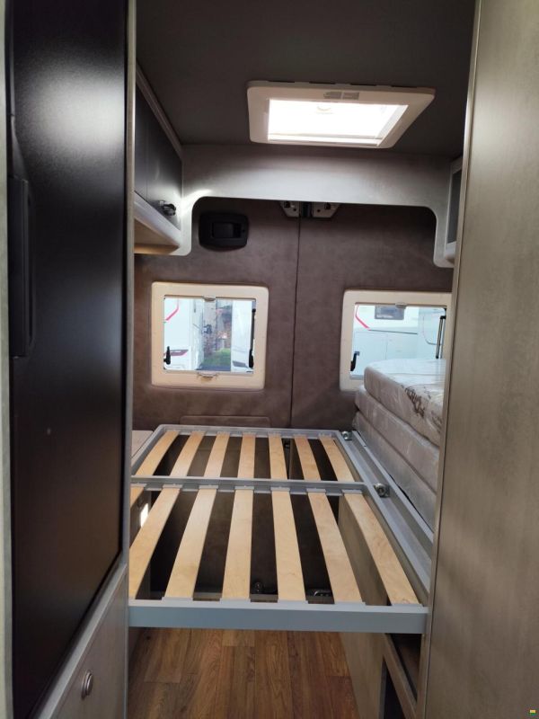 Megamobil Mega Classic 600 Opel 165 PS