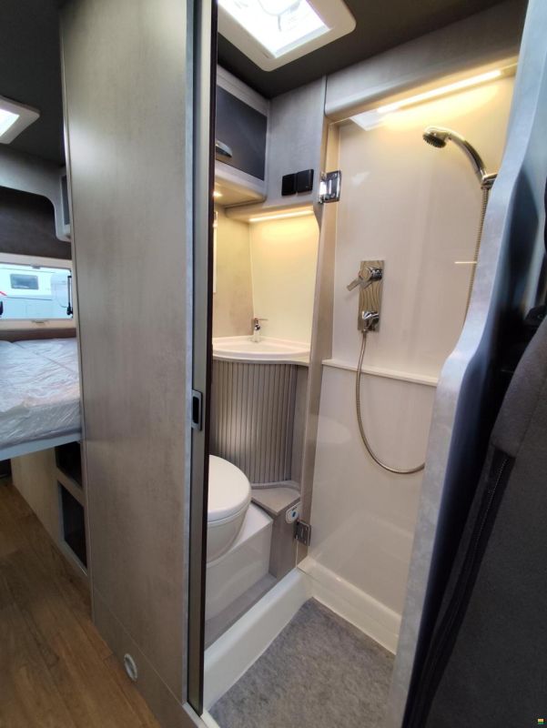 Megamobil Mega Classic 600 Opel 165 PS