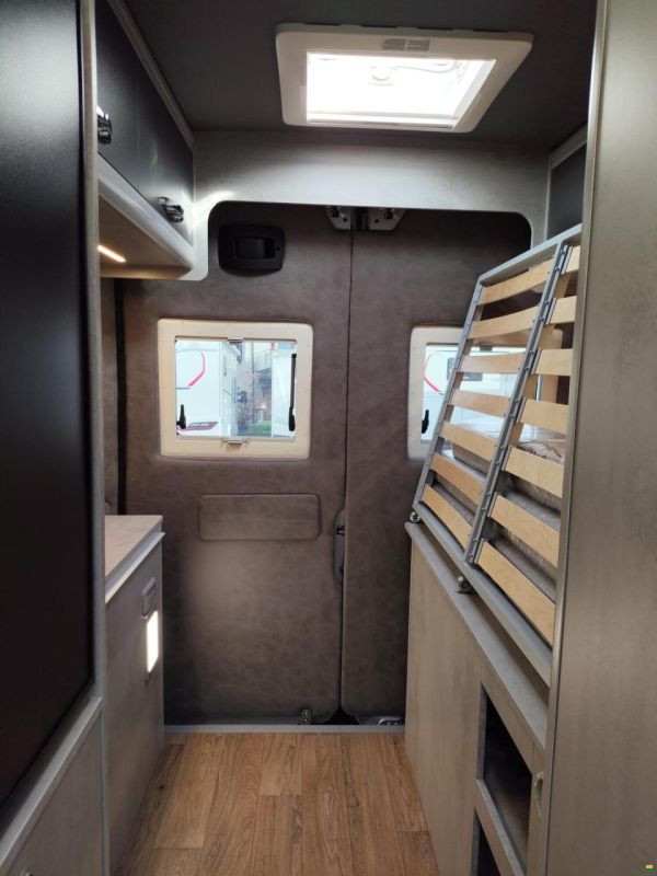 Megamobil Mega Classic 600 Opel 165 PS