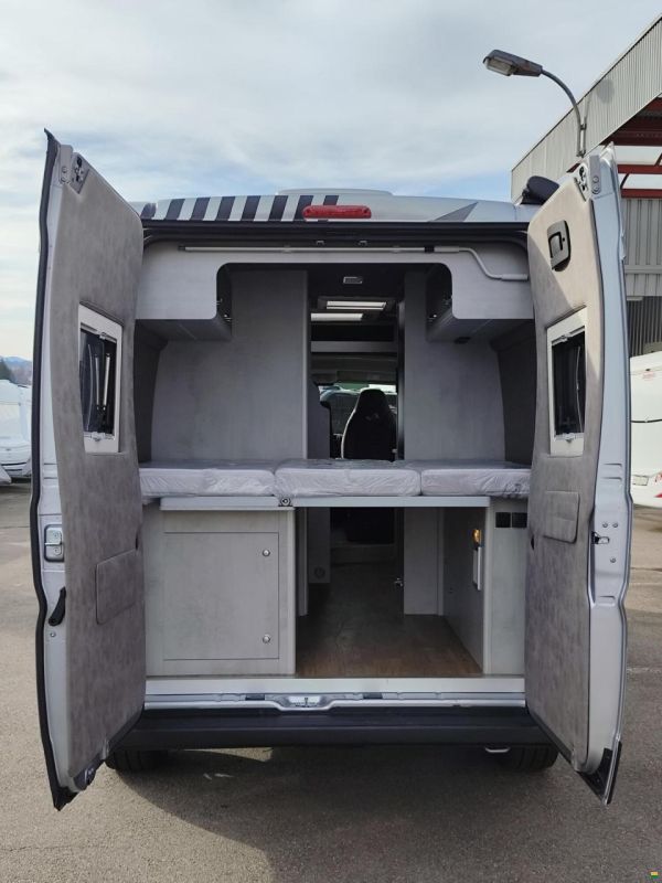 Megamobil Mega Classic 600 Opel 165 PS