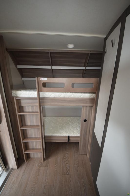 Hobby 490 KMF Excellent Edition