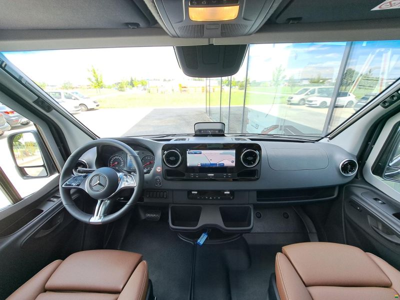 Hymer Grand Canyon S 700