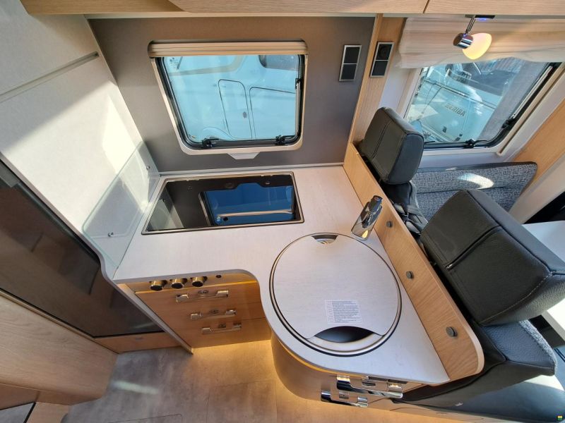 Hymer B MC T 600 Black Line