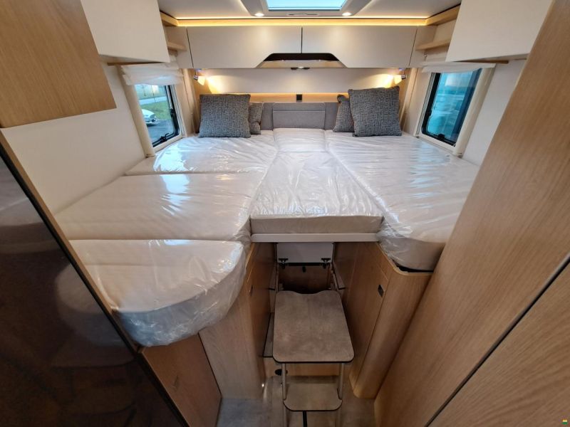 Hymer B MC T 580 Black Line