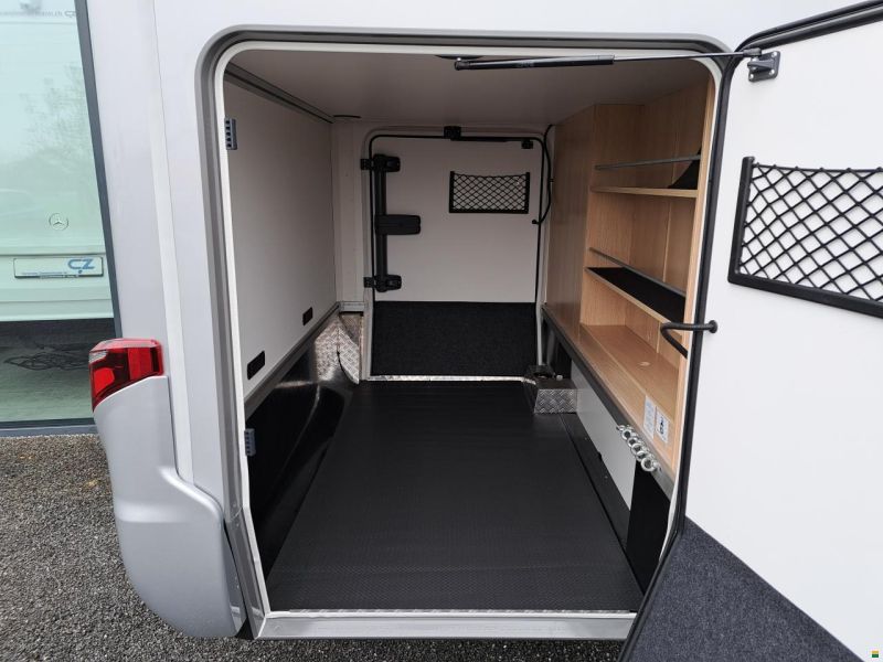 Hymer B MC T 580 Black Line