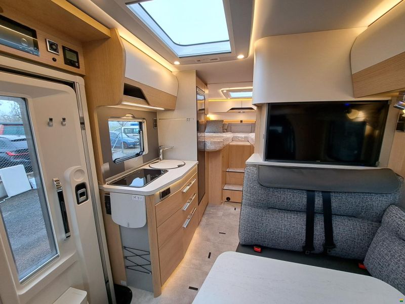 Hymer B MC T 580 Black Line