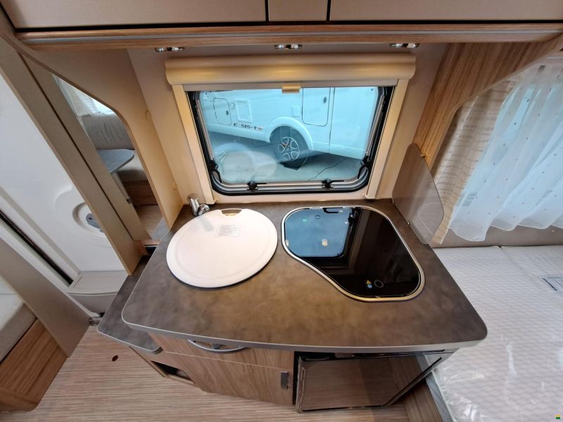 Eriba Nova Light 425