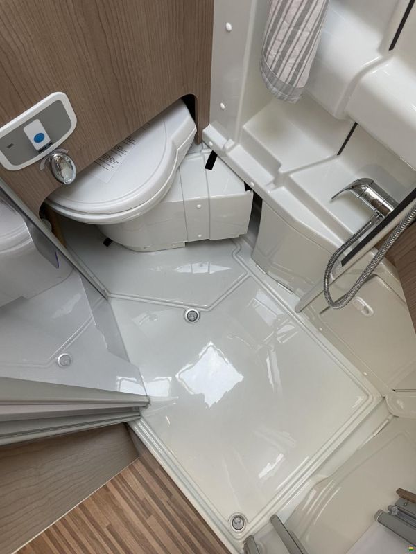 Malibu Carthago Van 600