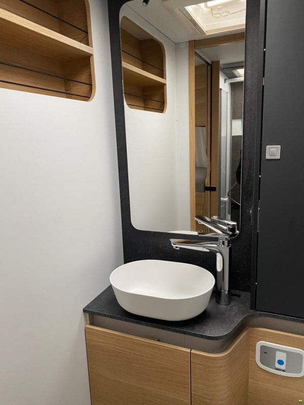 Adria MATRIX PLUS 670 DL