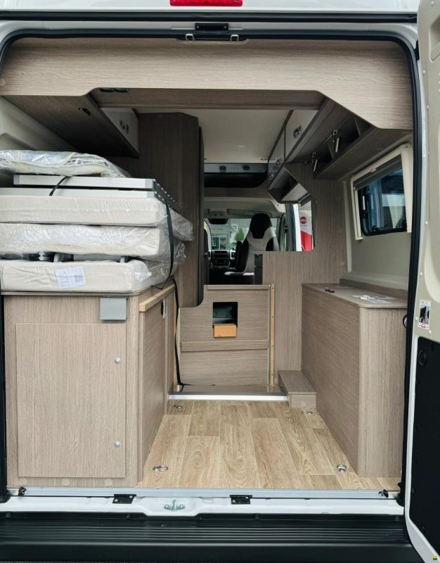 Pössl 2WIN S PLUS *Aufstelldach*