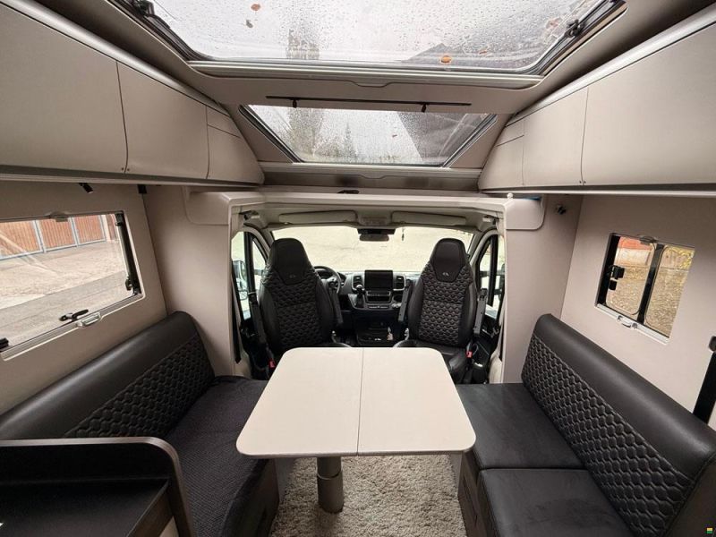 Adria Coral Supreme 670 DL