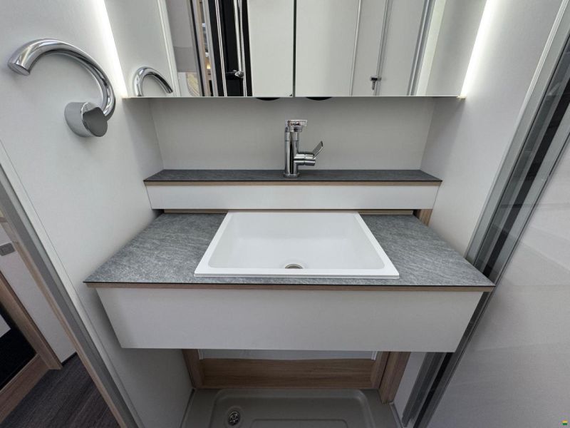 Frankia MT 7 GDK Neo BLACK LINE 4,5t