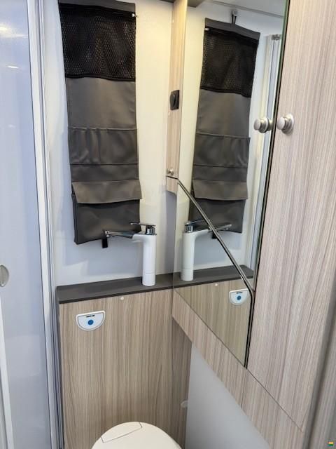 Adria Sun Living S70SL