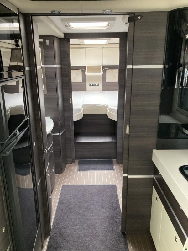 Concorde Carver 850 L