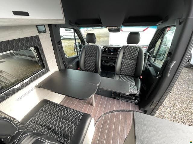 Julia Camper Gran Yosemite 4x4