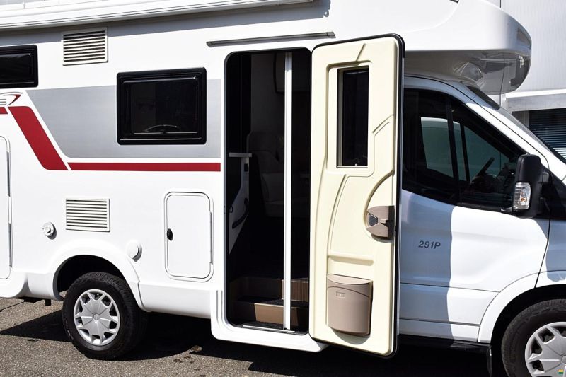 Roller Team KRONOS 291 P 2,0 TDCI DIESEL FORD