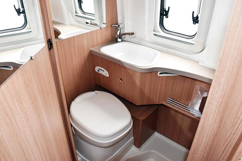 Knaus BOX STAR 600 DQ SOLUTION 4 2,3