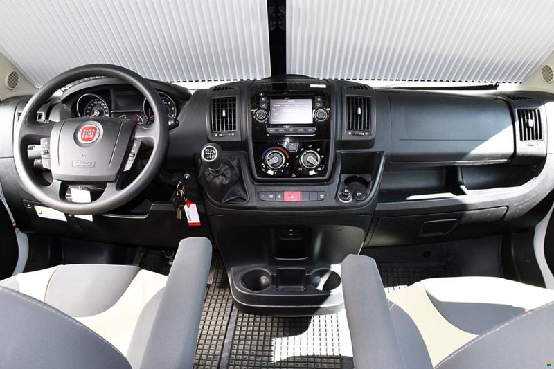 Knaus BOX STAR 600 DQ SOLUTION 4 2,3