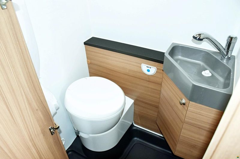 Adria SUN LIVING V 65 SL 2,3 DIESEL FIAT