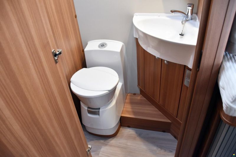 Weinsberg Carasuite 700 ME 2.3 MJ 140