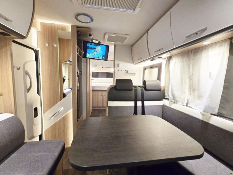 Sunlight CAPRON I 69 2.3 9-GANG AUTOMAT MJ 160