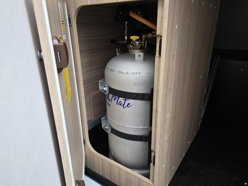 Sunlight CAPRON I 69 2.3 9-GANG AUTOMAT MJ 160