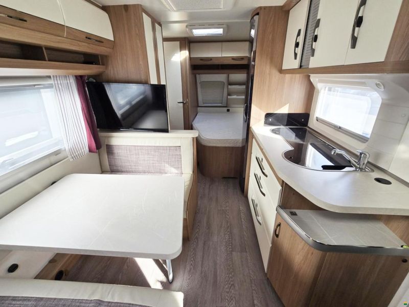 Hobby DE LUXE 540 KMFE